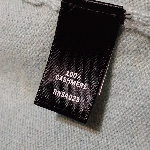 MONOGRAM sz XS 100% cashmere top, $150, NWT - Picture 6 of 7